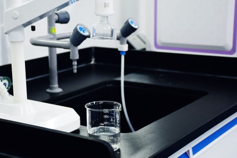 How to Store Bacteriostatic Water Properly | Safe Storage Guide