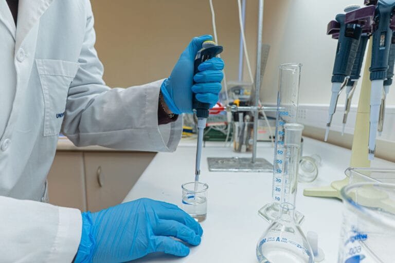 Benzyl Alcohol in Laboratory Solutions: Essential Facts Researchers Should Know